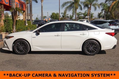 2020 Toyota Avalon Hybrid XSE
