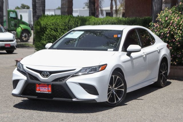 2020 Toyota Camry SE
