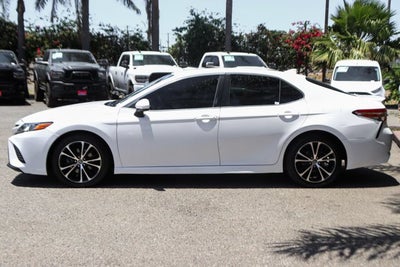 2020 Toyota Camry SE