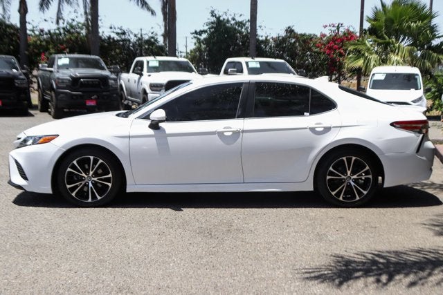 2020 Toyota Camry SE