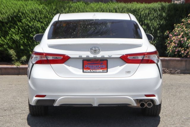 2020 Toyota Camry SE
