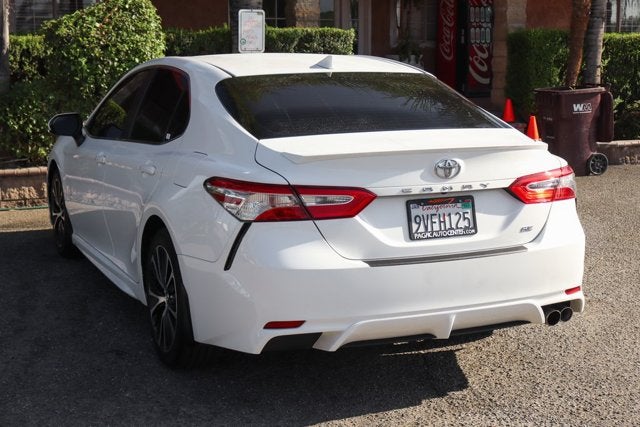 2020 Toyota Camry SE