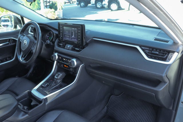 2021 Toyota RAV4 Hybrid XLE Premium