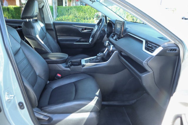 2021 Toyota RAV4 Hybrid XLE Premium