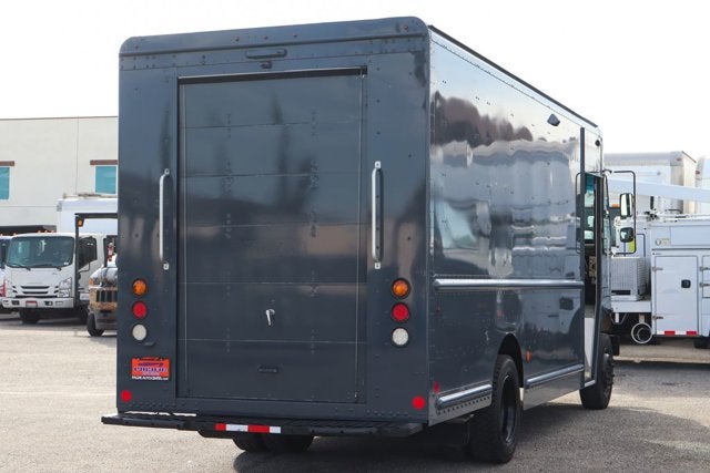 2020 Freightliner M-Line Walk-In Van Base