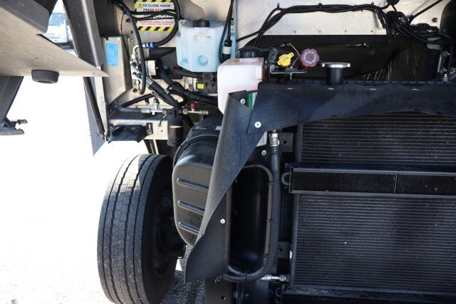 2020 Freightliner M-Line Walk-In Van Base