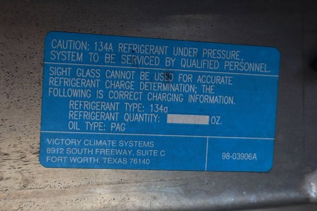 2020 Freightliner M-Line Walk-In Van Base