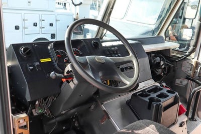2020 Freightliner M-Line Walk-In Van Base