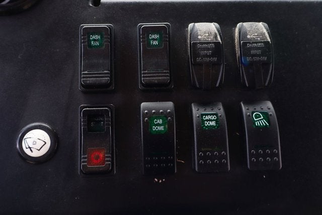 2020 Freightliner M-Line Walk-In Van Base