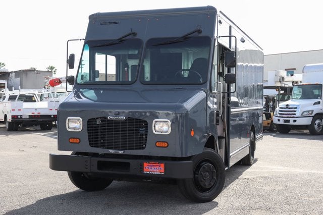 2020 Freightliner M-Line Walk-In Van Base