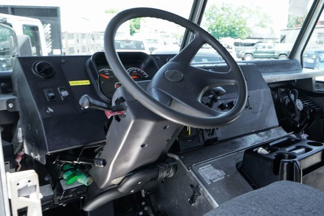 2020 Freightliner M Line Walk-In Base