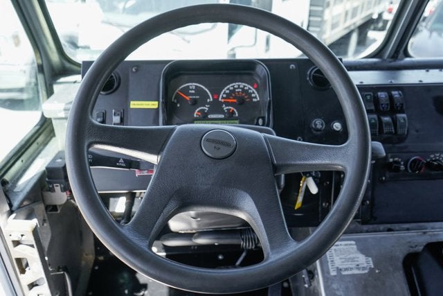 2020 Freightliner M Line Walk-In Base