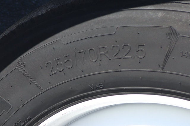 2020 Isuzu FTR Base
