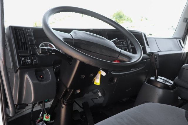 2023 Isuzu FTR Base