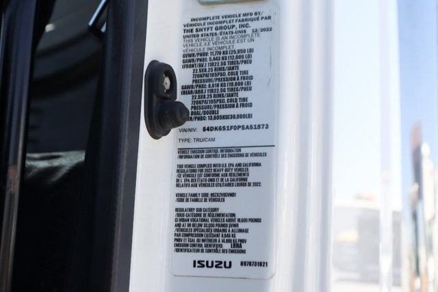 2023 Isuzu FTR Base
