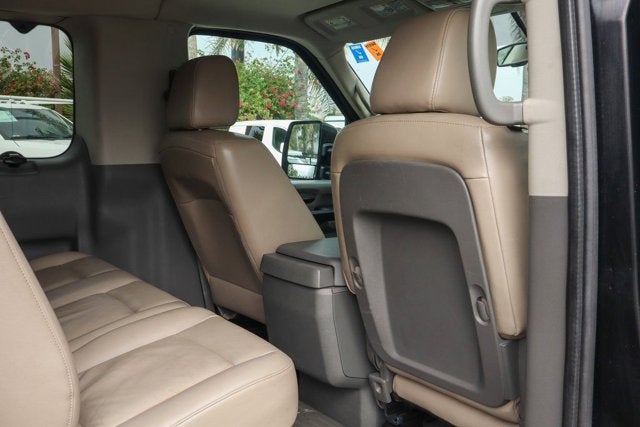 2020 Nissan NV Passenger SL