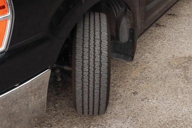 2020 Nissan NV Passenger SL