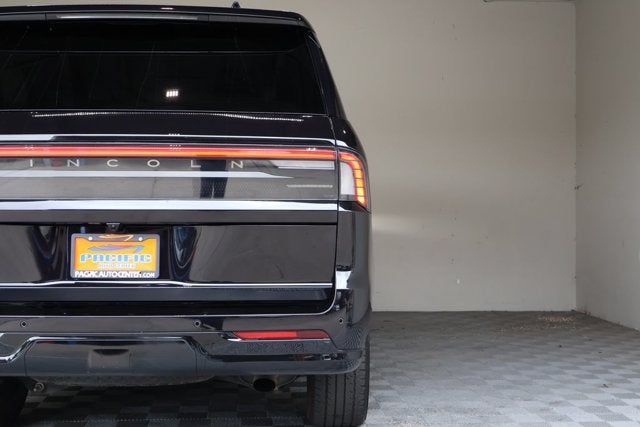 2025 Lincoln Navigator L Reserve