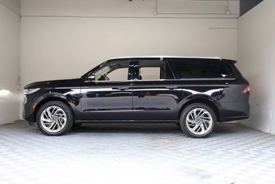 2025 Lincoln Navigator L Reserve