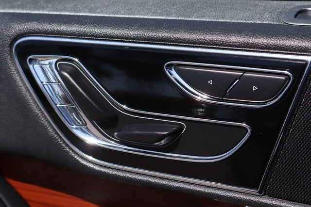 2022 Lincoln Navigator L Standard