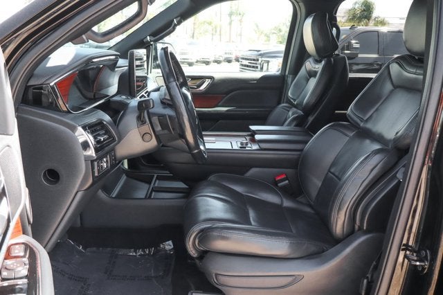 2022 Lincoln Navigator L Standard