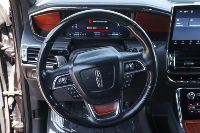 2022 Lincoln Navigator L Standard
