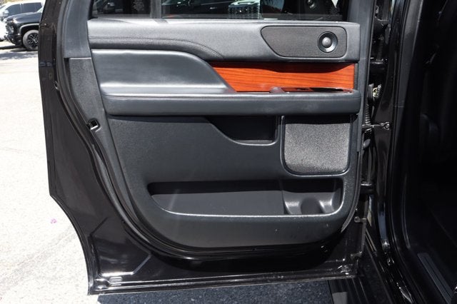 2022 Lincoln Navigator L Standard
