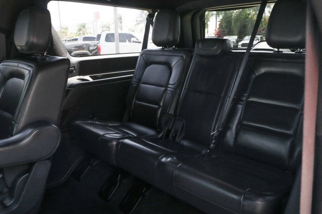 2022 Lincoln Navigator L Standard
