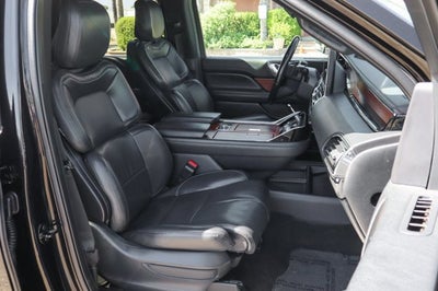 2022 Lincoln Navigator L Standard
