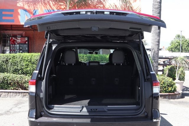 2022 Lincoln Navigator L Standard