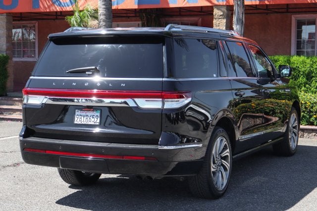 2022 Lincoln Navigator L Standard