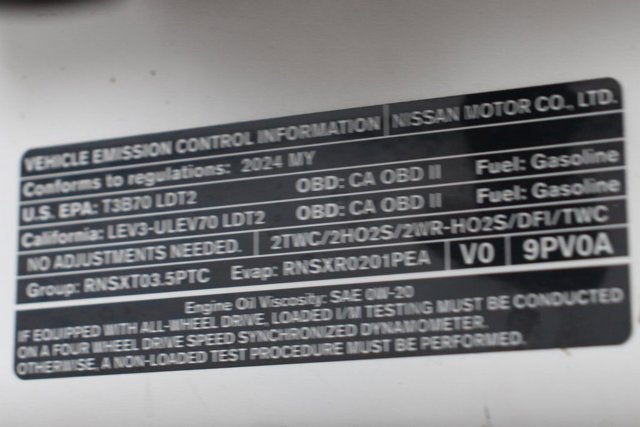 2024 Nissan Pathfinder SL