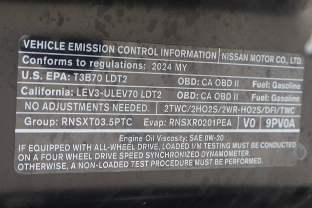 2024 Nissan Pathfinder SL