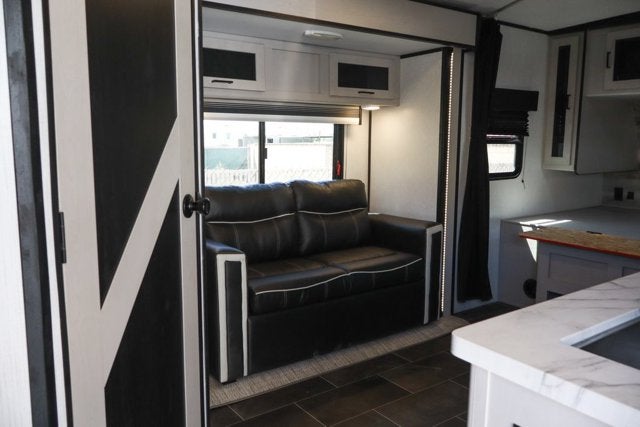 2022 Heartland Mallard RV Trailer