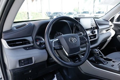 2021 Toyota Highlander Hybrid LE