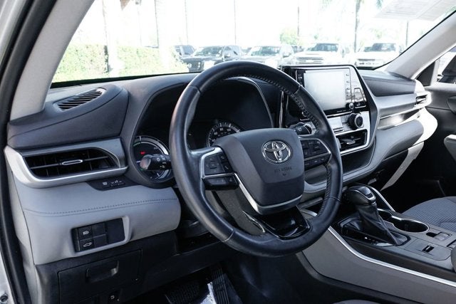 2021 Toyota Highlander Hybrid LE