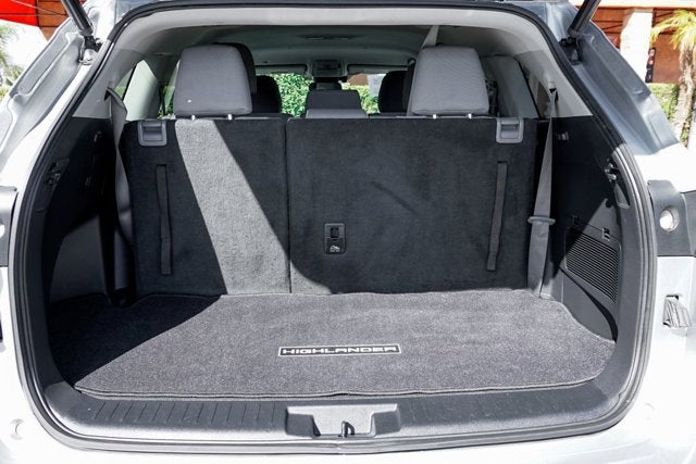 2021 Toyota Highlander Hybrid LE