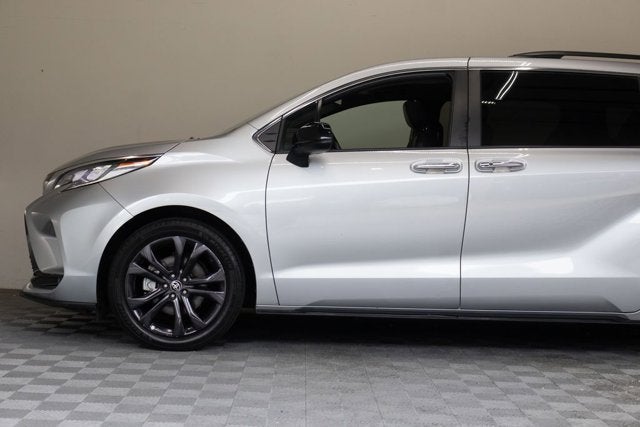 2022 Toyota Sienna XSE