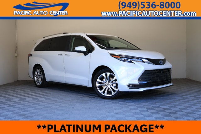 2024 Toyota Sienna Platinum