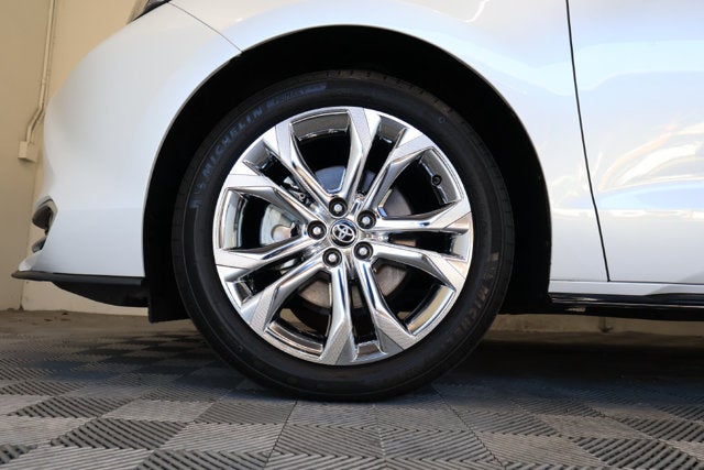 2024 Toyota Sienna Platinum
