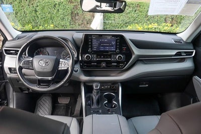 2021 Toyota Highlander XLE