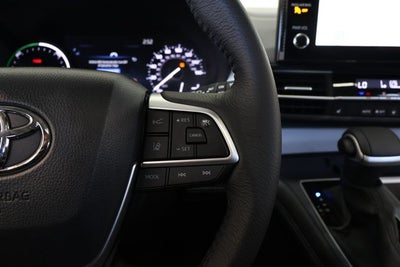 2025 Toyota Sienna XLE