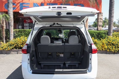 2019 Toyota Sienna LE