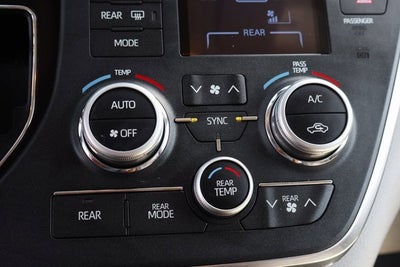 2019 Toyota Sienna LE