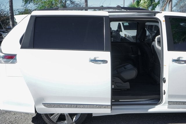 2016 Toyota Sienna SE