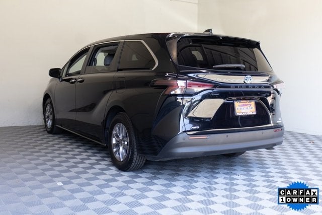 2023 Toyota Sienna XLE