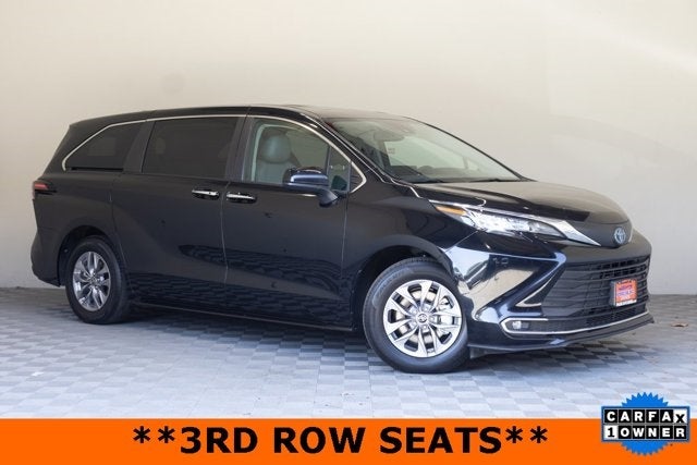2023 Toyota Sienna XLE