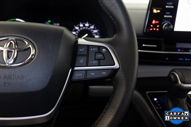 2023 Toyota Sienna XLE