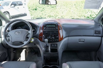 2007 Toyota Sienna XLE