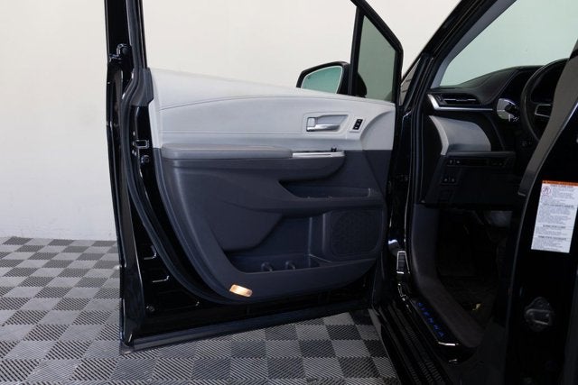 2024 Toyota Sienna Limited